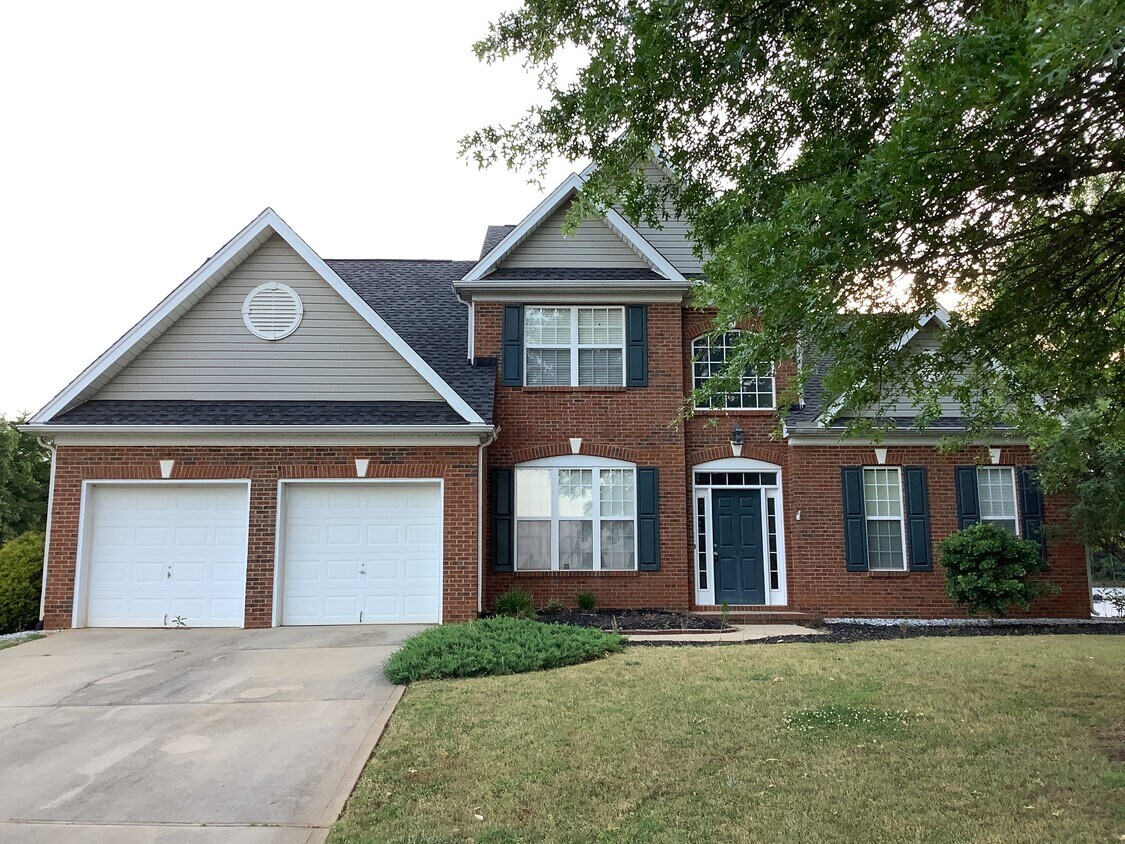 102 Edenberry Court House Rental in Easley, SC