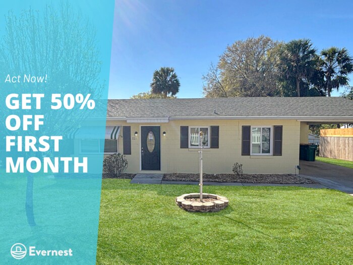 Foto principal - Bright & Inviting 4-Bedroom Home with Mode...