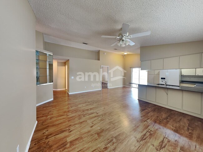Building Photo - 87 Pine Arbor Drive
