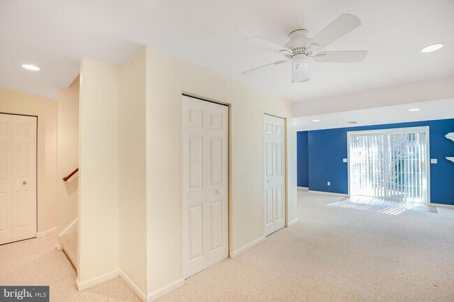 Building Photo - Magnificent 4 Bedroom Single Family Home i...
