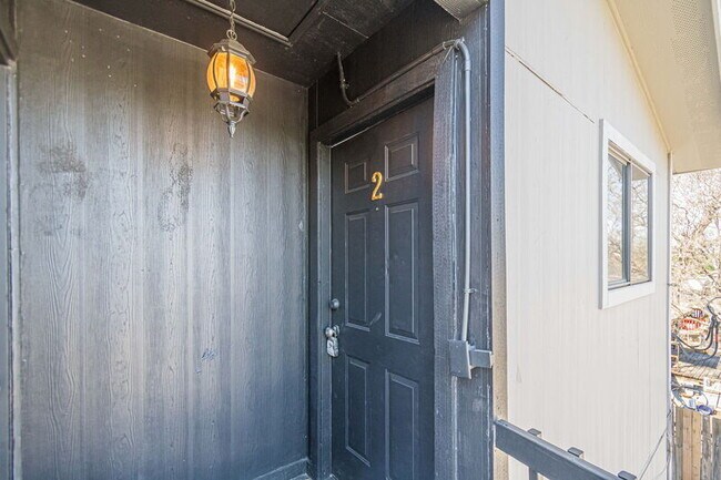 Foto del edificio - 2323 Arbor Pl