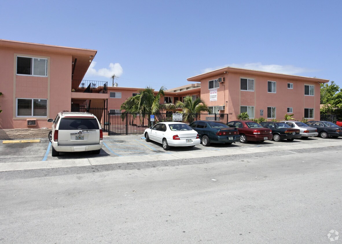 Building Photo - Dixie Bell Apartments