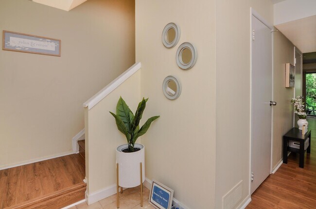 Foto del edificio - 609 Watersedge Dr