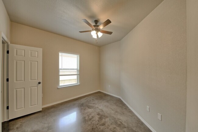 Building Photo - GORGEOUS 3 BEDROOM DUPLEX LOCATED IN BUDA,...