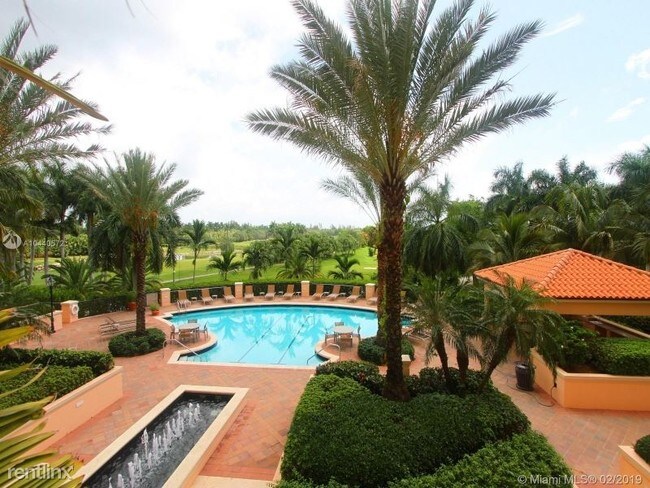 Building Photo - 13621 Deering Bay Dr