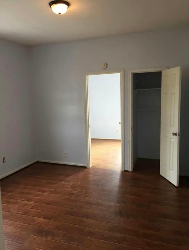 Foto del edificio - 6833 Avenue C