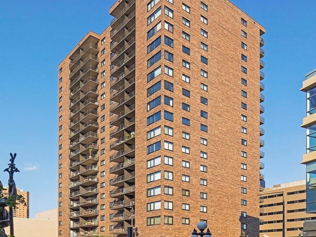 Building Photo - 26 10th St W