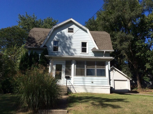 Building Photo - 2 br, 1 bath House - 1304 Mound Ave.