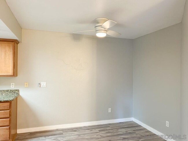 Building Photo - 12043 Alta Carmel Ct