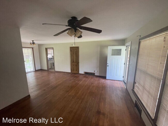 Building Photo - 3 br, 1 bath House - 6020 NW 55th Street