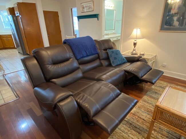 Building Photo - 5802 Monterey Ave