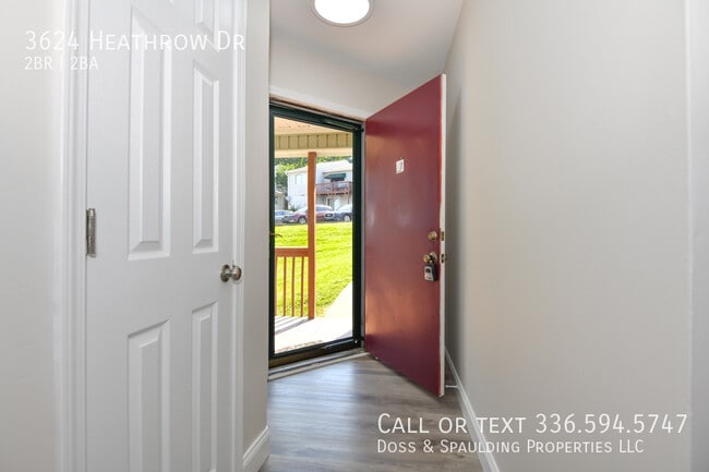 Building Photo - 3624 Heathrow Dr