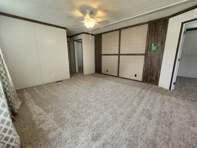 Building Photo - 855 W Jefferson St