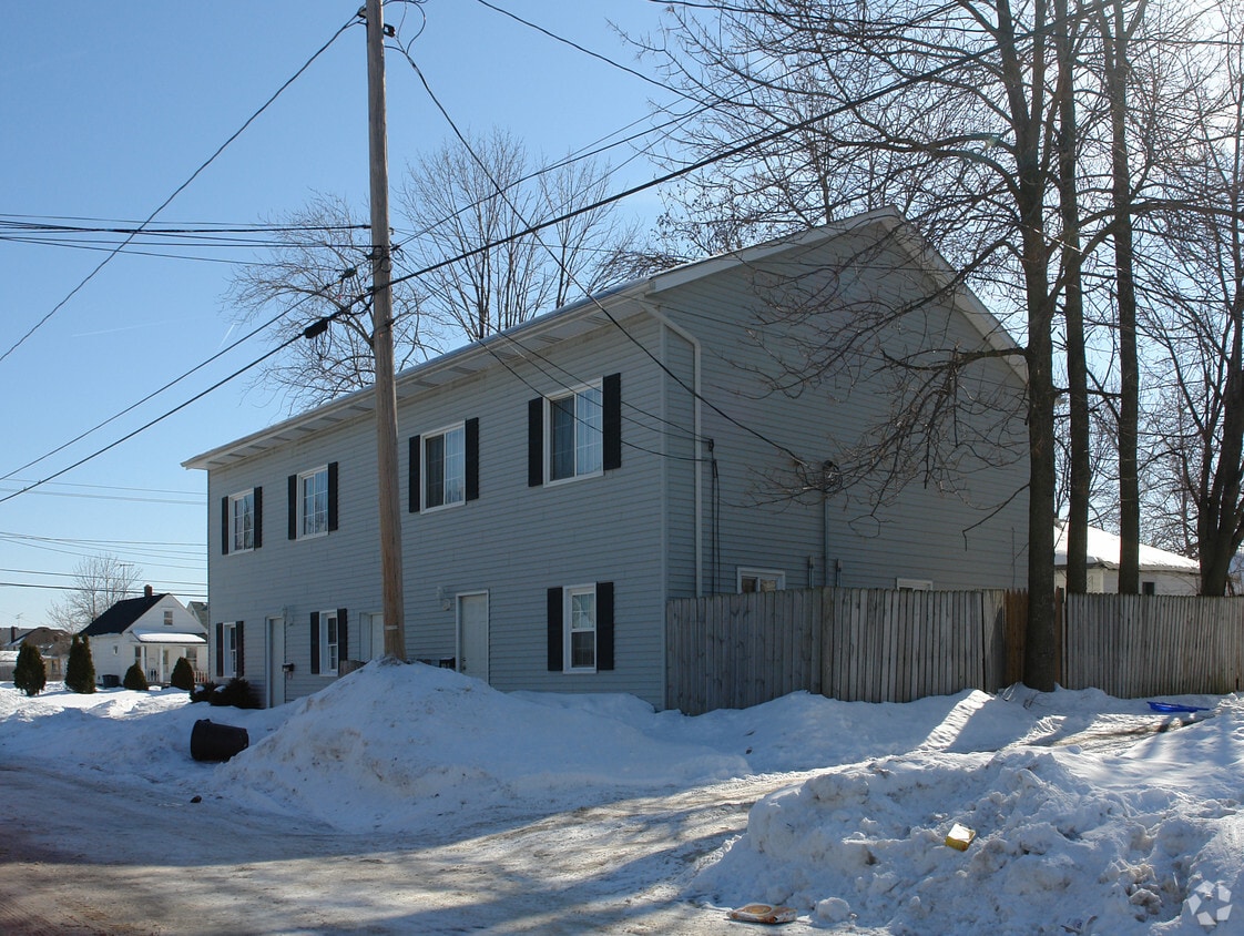 Building Photo - 1700 Washington Ave