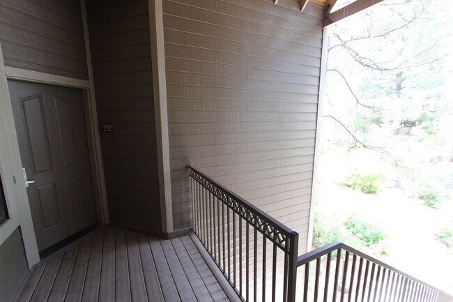 Foto del edificio - Spacious 2BR Summit Park Condo | Private Balcony + Second-Floor Living