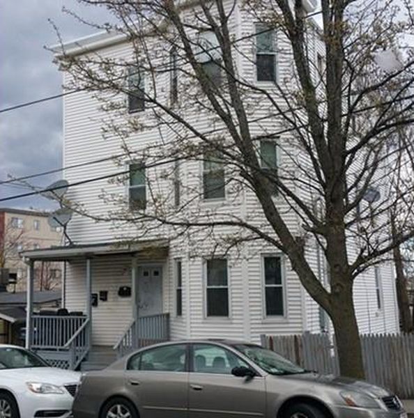 2 Lowe St, Peabody, MA 01960 Apartments in Peabody, MA