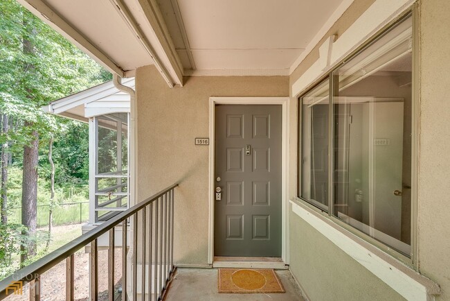 Building Photo - 1516 Wingate Way