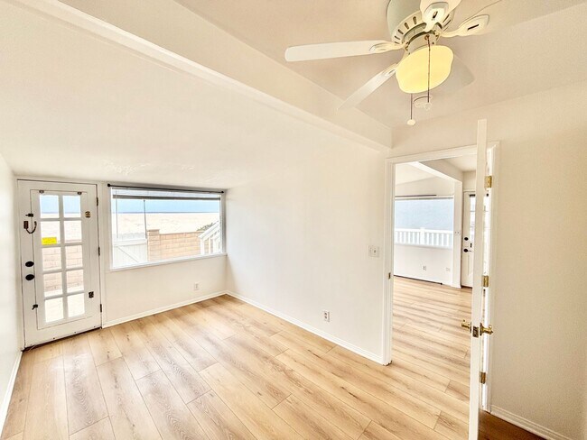 Foto del edificio - 4027-4029 Ocean Dr