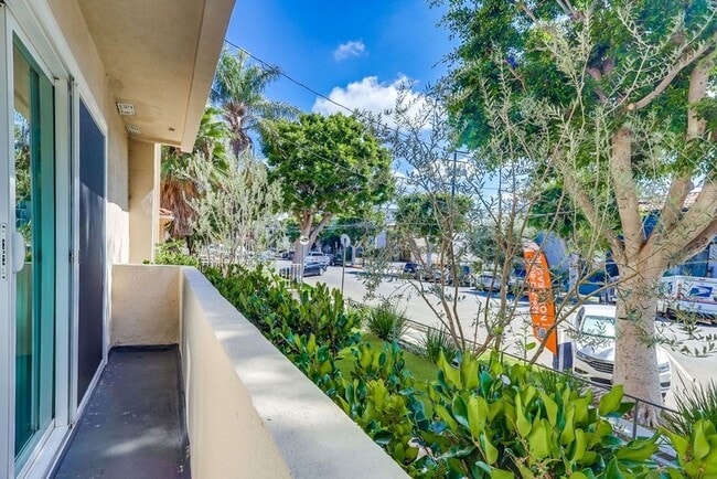 Interior Photo - Premier Apartment Complex Near Hollywood P...