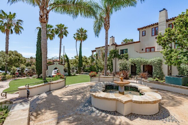 Building Photo - Villa Del Mar~ The Gorgeous gem in the Ame...