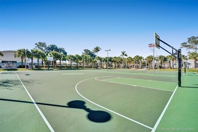 Foto del edificio - 104 NW 9th St