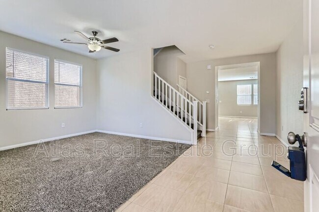 Building Photo - 6728 Sugarbird Ct