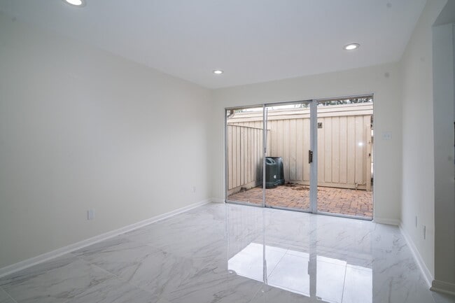 Building Photo - 6404 Olympia Dr