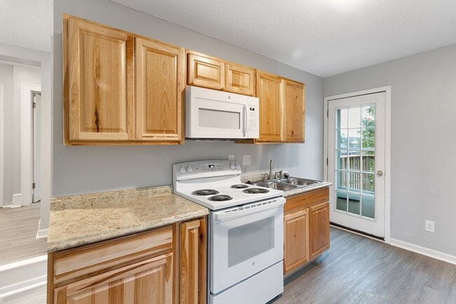 Building Photo - 210 Roanoke St