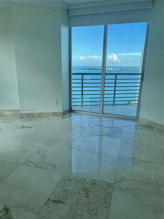 Building Photo - 325 S Biscayne Blvd