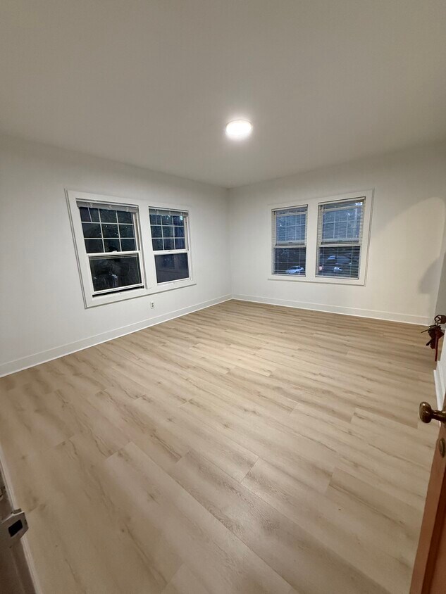 Foto principal - 2100 NE Everett St