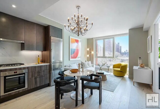 Building Photo - SPACIOUS LUXURY 2 BED WITH PRIVATE TERRACE...