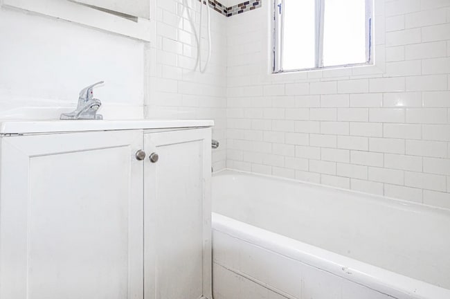 Building Photo - 1405 S Berendo St