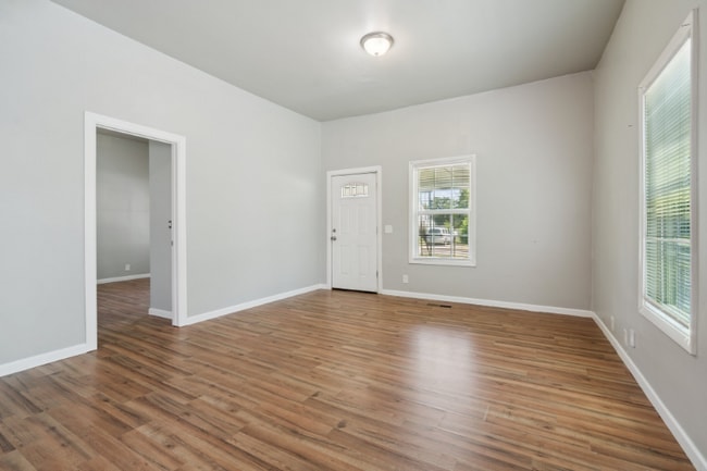 Building Photo - 516 W Martin St