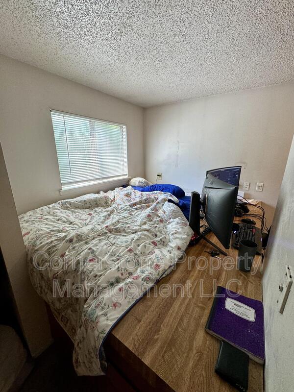 Foto del edificio - 913 Michigan St