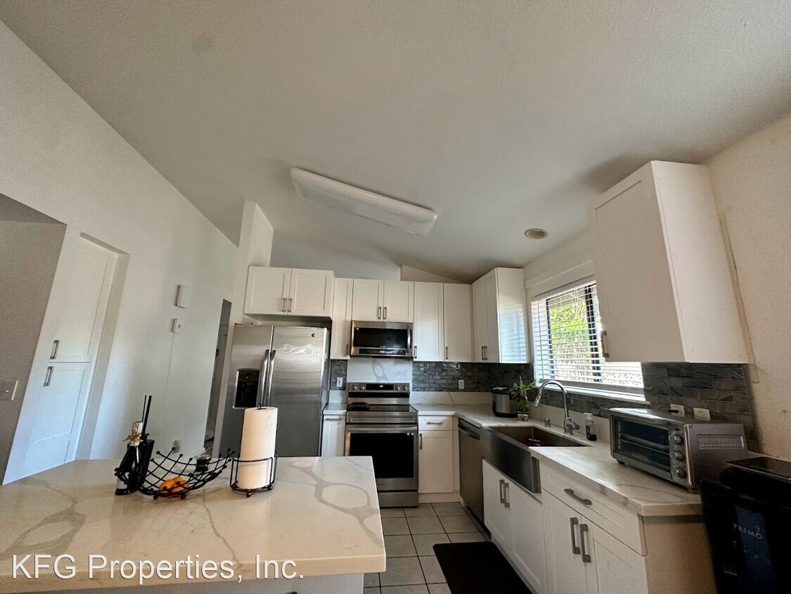 Foto principal - 3 br, 2 bath House - 94-1109 Kapehu Street