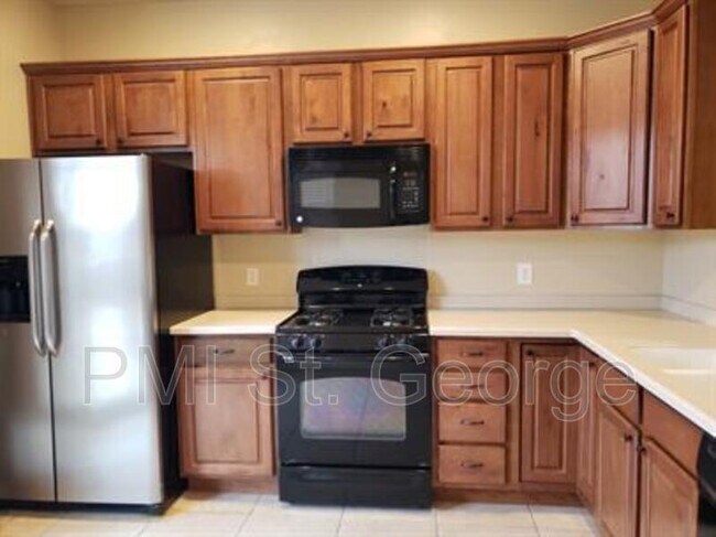 Foto del edificio - 3439 S Barcelona Dr