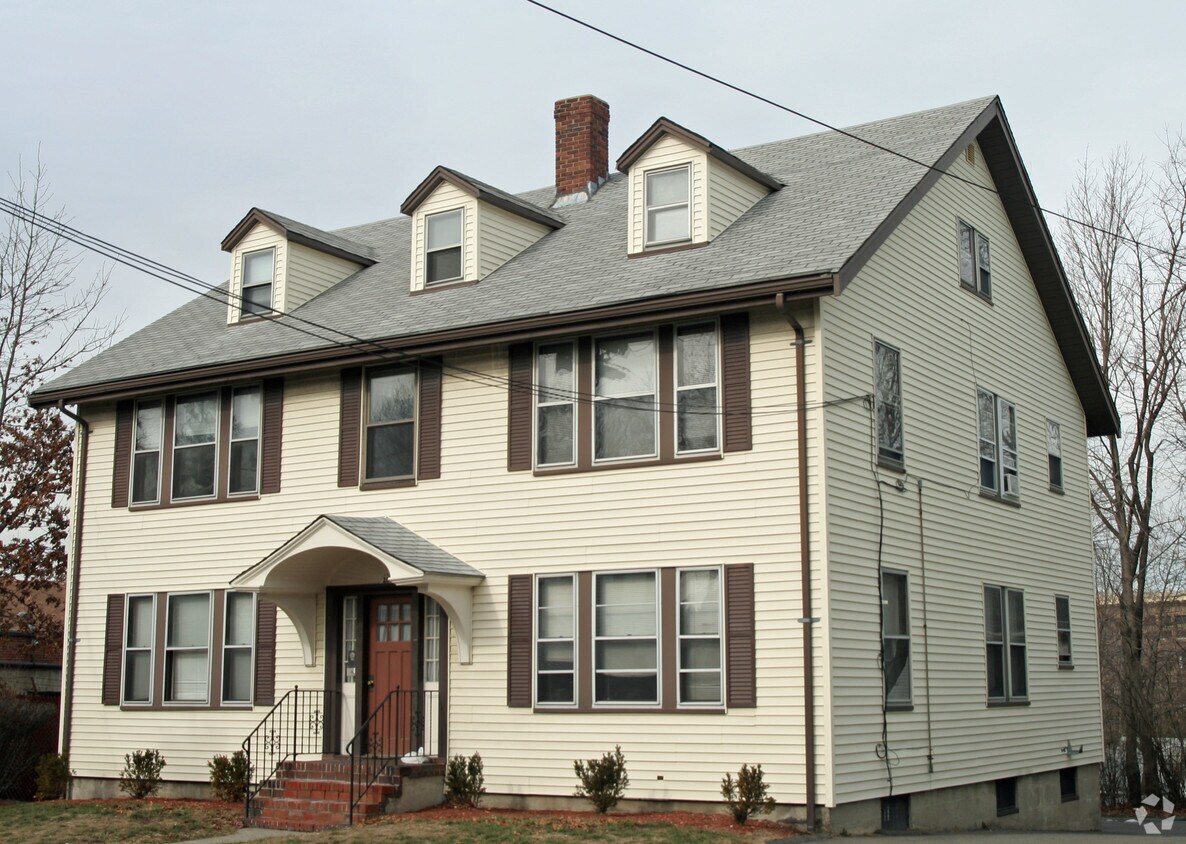 Building Photo - 20 Hollis Ave