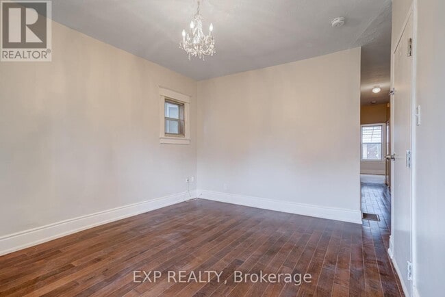 Building Photo - 303 Grace St