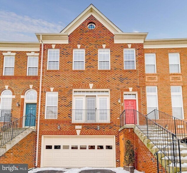 Photo - 22072 Avonworth Square Unit