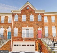 Building Photo - 22072 Avonworth Square