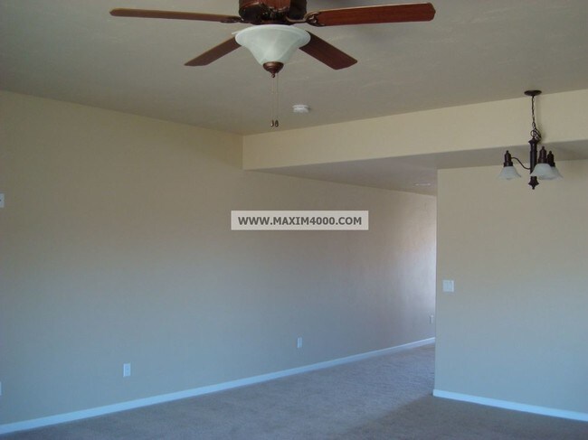 Foto del edificio - 820 Montclair Dr