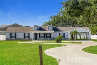 Building Photo - 7029 Symmes Rd