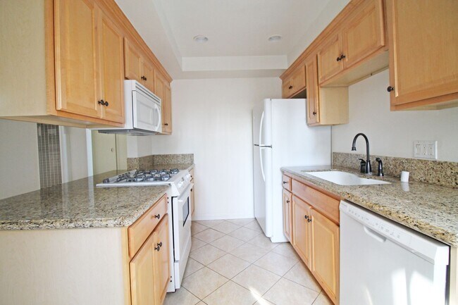Foto del edificio - 1126 Cypress Ave