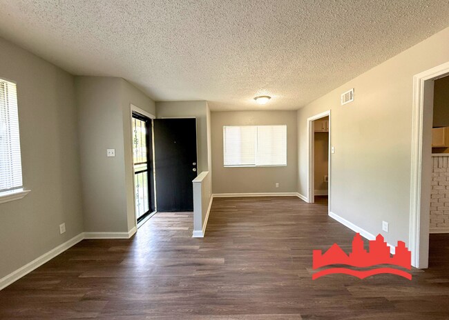 Foto del edificio - 2463 Brewster Ave