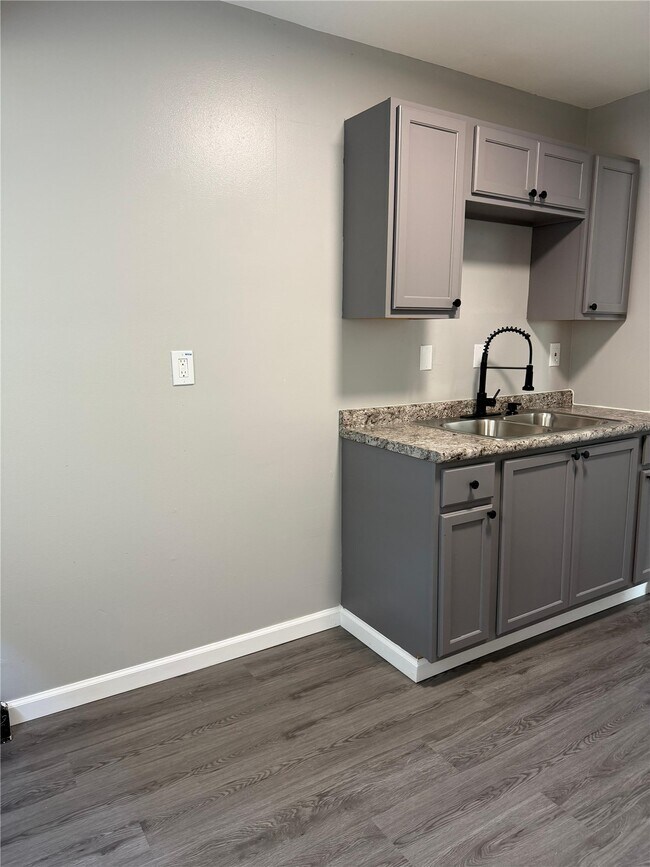 Building Photo - 10515 Gretna Cir