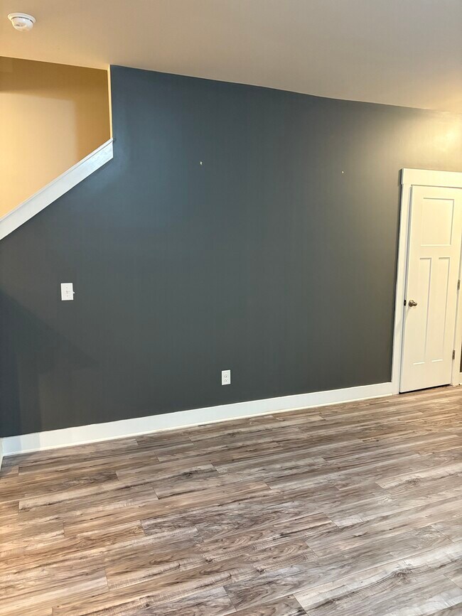 Foto del edificio - 349 Hague Dr