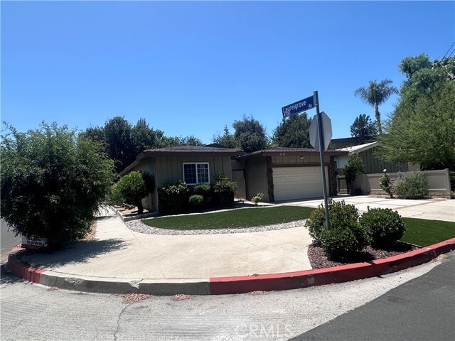 Building Photo - 12300 Blix St
