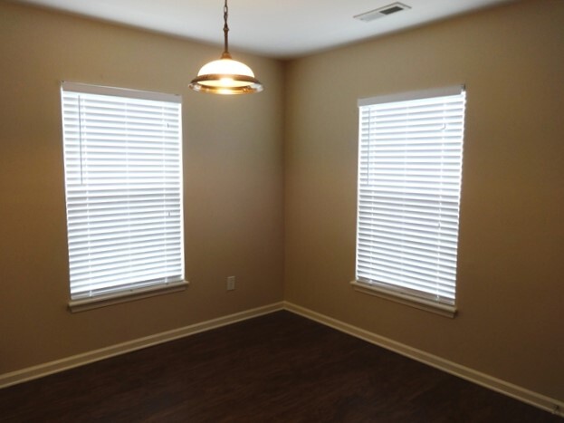 Building Photo - 4999 Ballantine Drive
