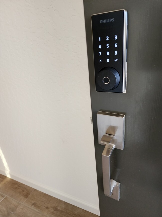 Building Photo - 6534 E Pne Ave