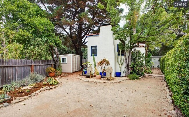 Foto del edificio - Charming 3 bed / 2 bath Home Across from Oak Park!